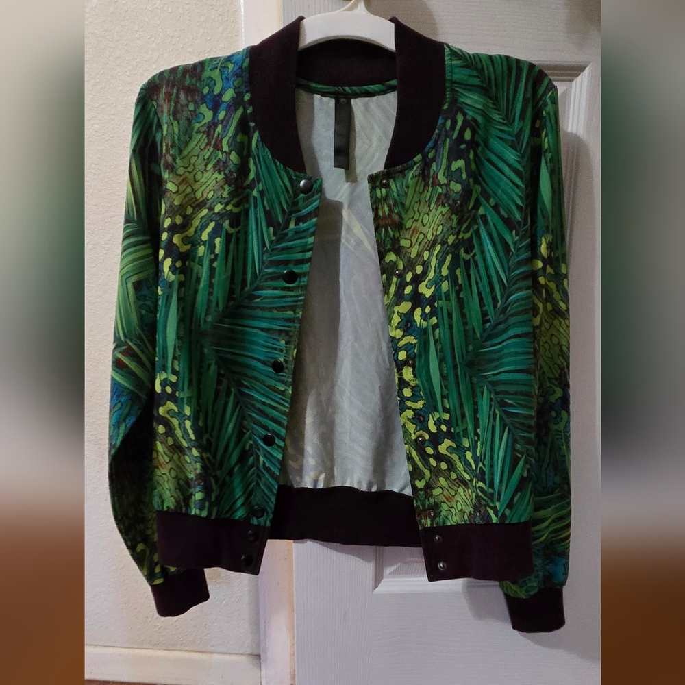 Lightweight jacket - Picture 3 of 4